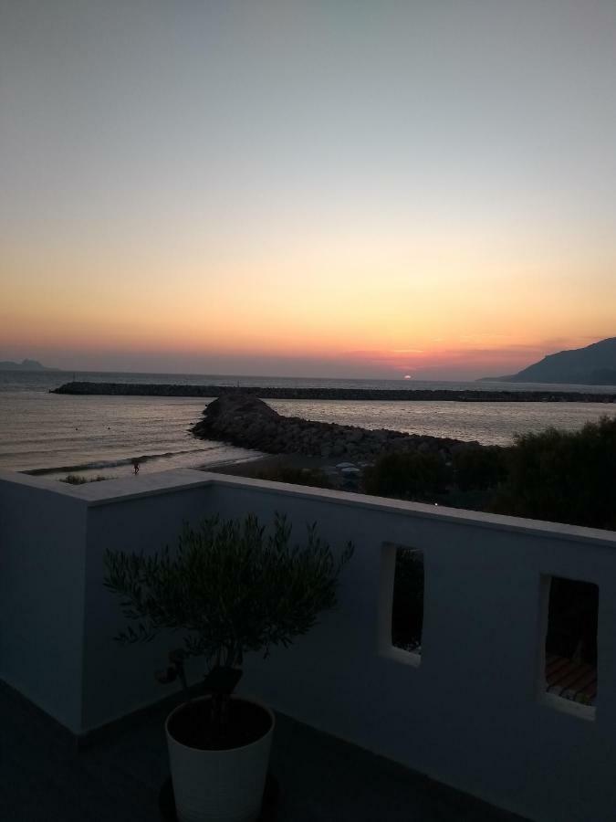Golden Sun Leilighet Kokkinos Pyrgos Eksteriør bilde